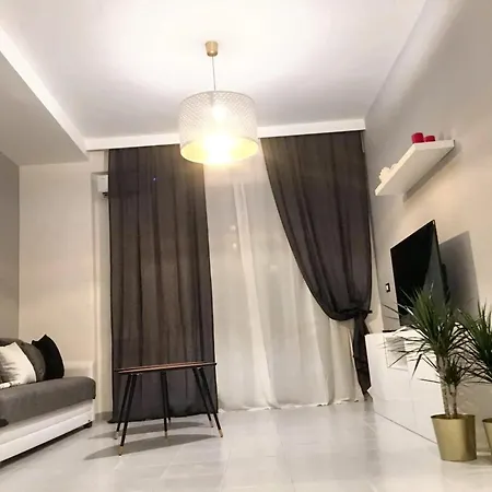 Charming In With Balcony And View Lejlighed *
